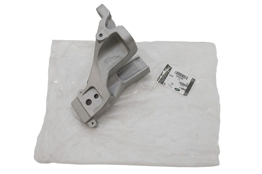 Motor Kulak Braketi Sağ-LR126182-LR090476-JDE40553-T4A12566-R.R.VELAR