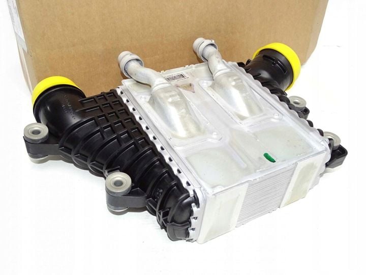 İntercool Radyatörü Komple-Lr095900-Lr072118-Lr139043-J9C7217-J9C25741 (Jaguar)-2.0 Dizel/Range Rover Evoque