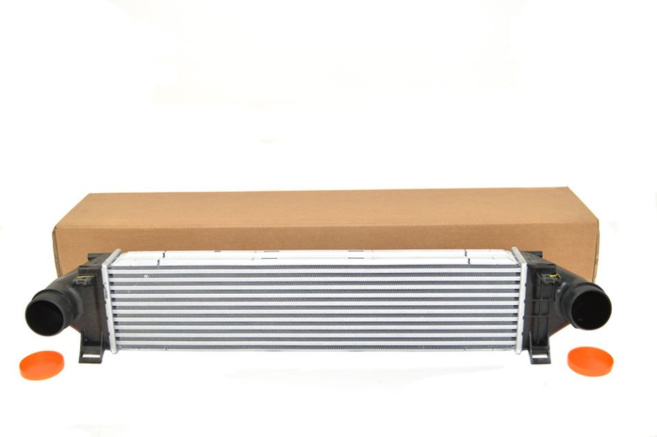 İntercool Radyatörü Komple-Lr031467-Lr031925-/Range Rover Evoque-Discovery Sport