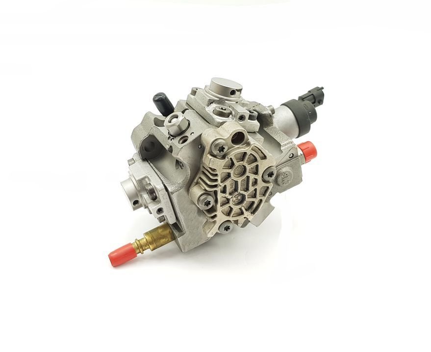 Yüksek Basınç Pompası Komple-Lr009296 B.-Lr006663-Lr030432-Lr047217-C2S52532-Aj811887-C2S52193 (Jaguar)-2.2/Freelander 2